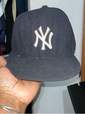 New York Yankees Classic Navy Fitted Hat